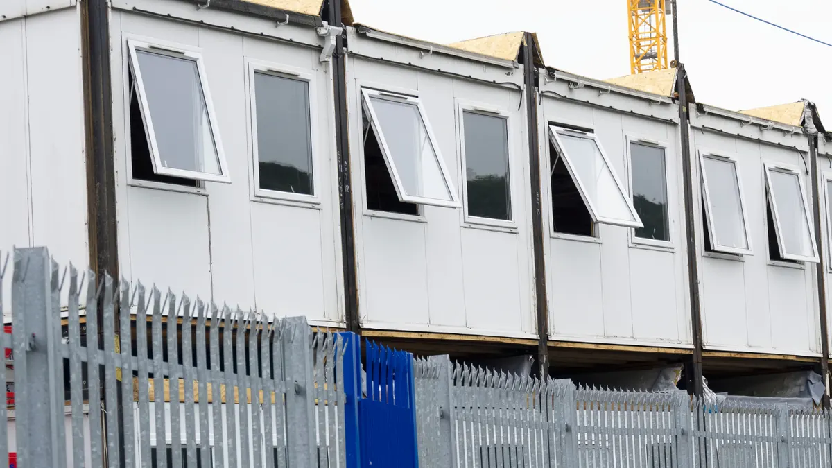 Construction site offices and welfare cleaning